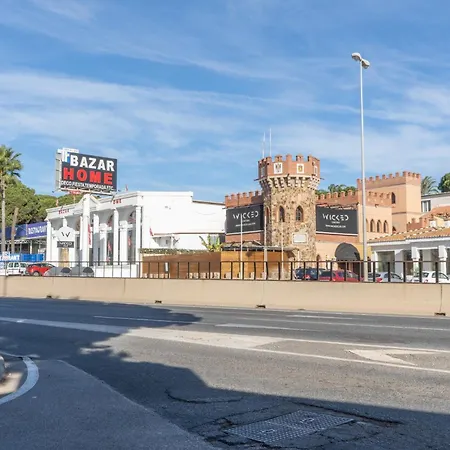 Apartment 1st Line Complex Marbella