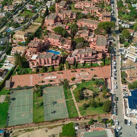 1. Line Complex Marbellac